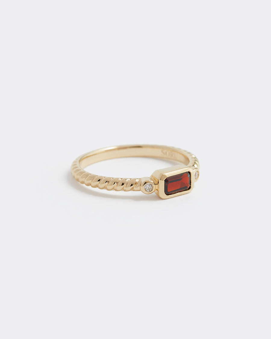 Soru Jewellery garnet and diamond gold ring product shot